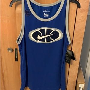 Nike basketball tee!